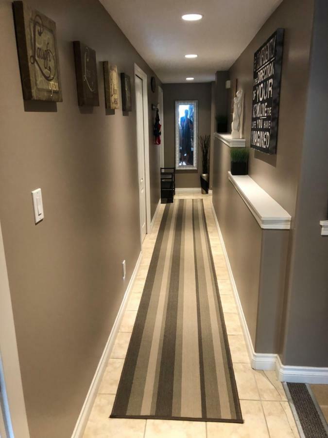 Cozy And Modern 3 Bedroom In Central Location! Victoria Dış mekan fotoğraf