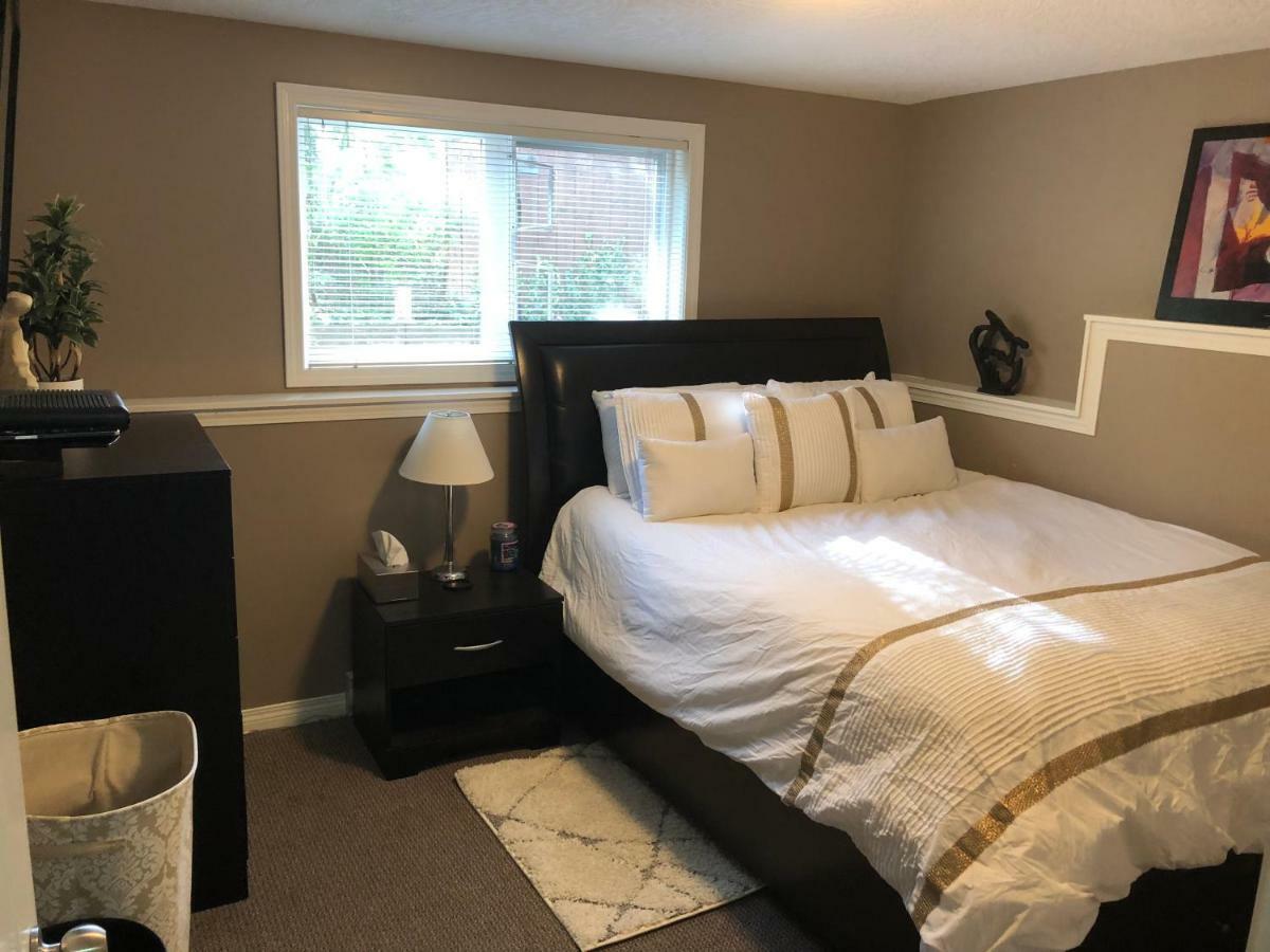 Cozy And Modern 3 Bedroom In Central Location! Victoria Dış mekan fotoğraf